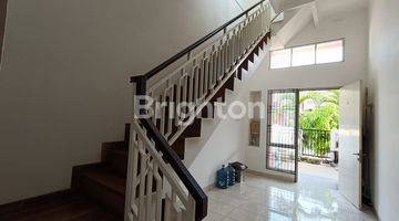 Gambar 1 Rumah 2lantai Semi furnished di Harapan Indah 2