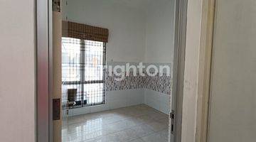 Gambar 5 Rumah 2lantai Semi furnished di Harapan Indah 2