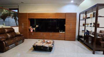 Gambar 4 Rumah 2 Lantai Bagus Semi Furnished di Mega Kebon Jeruk, Jakarta Barat