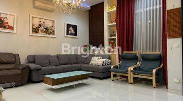 Gambar 2 Rumah Town House 3 lantai dekat Mall Taman Anggrek & Central Park