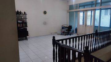 Gambar 2 Rumah 2 Lantai Bagus SHM di Jl. Bojonegoro Menteng Jakpus
, Jakarta Pusat