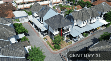 Gambar 3 Rumah Hoek Mewah Di Kuantan Regency Wirobrajan