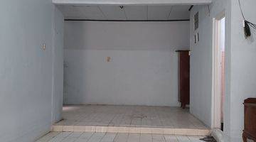 Gambar 2 Rumah murah di komplek perumahan