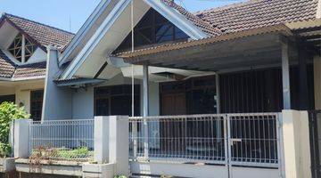 Gambar 1 Rumah Lokasi Strategis Butuh di Renovasi