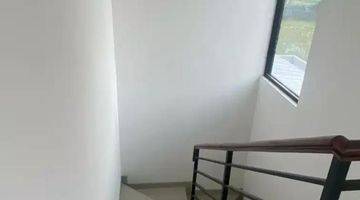 Gambar 2 Rumah di Jalan BSB City, Semarang 2 Lantai SHM Selatan