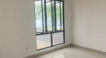 Gambar 4 Rumah di Jalan BSB City, Semarang 2 Lantai SHM Selatan