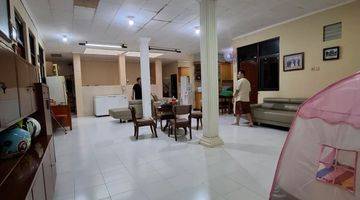 Gambar 5 Rumah Butuh Renovasi Unfurnished SHM di Tambora, Jakarta Barat