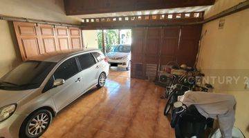 Gambar 4 Rumah Asri Semi Furnished Perumahan Taman Gedong Asri Jaktim