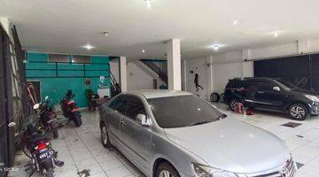 Gambar 4 Ex Showroom Mobil Bekas Jalan Keradenan Cibinong Bogor