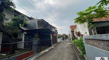 Gambar 2 Rumah Minimalis Area Sayap Buah Batu Pusat Kota Bandung Dekat Tsm