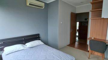 Gambar 3 Apartemen 2 Kamar Tidur Hampton Park Furnished