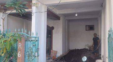 Gambar 3 Rumah lantai 2,proses renovasi