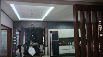 Gambar 4 Rumah Cantik 2 Lantai Furnished Dalam Townhouse