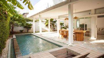 Gambar 1 Freehold 4 Bedroom Villa With Spacious Garden Near Seminyak Beach