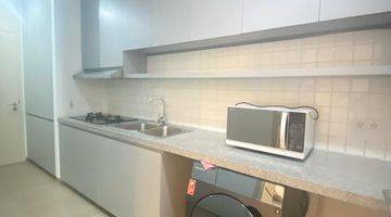 Gambar 4 Disewakan Apartemen Izzara Location In South Jakarta 2+1 BR Modern Fully Furnished