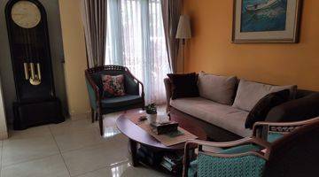 Gambar 2 Rumah 2 Lantai Semi Furnished SHM di Jl. Pertanian Raya, Jakarta Selatan