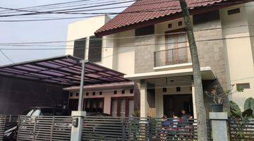 Gambar 1 Rumah 2 Lantai Semi Furnished SHM di Jl. Pertanian Raya, Jakarta Selatan