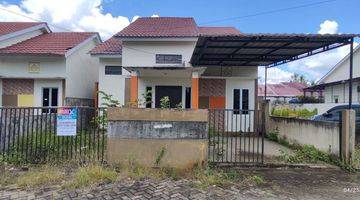 Gambar 1 Dijual Cepat Rumah Jl Petani Komplek Golden Mas