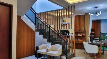 Gambar 1 Furnished SHM di Rumah Brand New 2,5 Lantai Di Daerah Pinang Mas , Jakarta Selatan