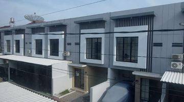 Gambar 1 2 Lantai Bagus Semi Furnished di Babatan Lebansari, Surabaya