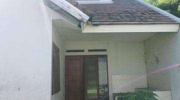 Gambar 5 Dijual Rumah 2 Lantai Depan Taman Lingkungan Asri Nyaman Luas Tanah 198m SHM di Harapan Indah, Bekasi