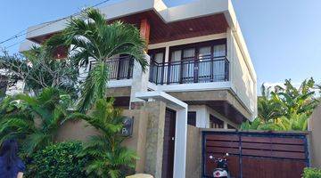 Gambar 1 Brand New Rumah 2 Lantai Private Town House Luas Tanah 136m SHM Lokasi Bagus di Jimbaran, Bali