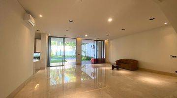 Gambar 4 Rumah Semi Furnished SHM di Kemang, Jakarta Selatan