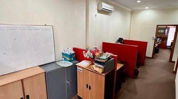 Gambar 5 Ruko/Rukan 3 Lantai Semi Furnished Lokasi Strategis Area Bisnis