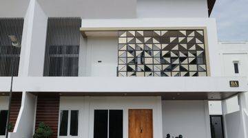 Gambar 1 Rumah Mewah 2 Lantai, Cluster Dan Smart Home System