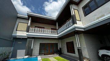 Gambar 1 Di jual Villa 2 Lantai  Baru Gress