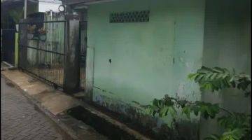 Gambar 2 Dijual cepat rumah tinggal di di Jl.Delta Cimone Permai Tangerang .