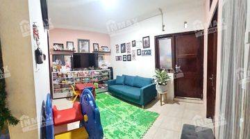 Gambar 1 Rumah 2 Lantai Full Furnished di Zona Neighbourhood Sawojajar