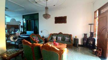 Gambar 3 Rumah Classic Mewah Semi Furnished Swimming Pool Lingkungan Perumahan Di Pondok Kelapa Indah Jakarta Timur