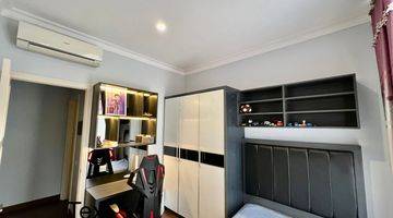 Gambar 3 Rumah Dengan Furnish Interior Mewah Cluster Grisea The Springs