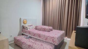 Gambar 4 Rumah 2 Lantai Semi Furnished di The Spring Cluster Grisea