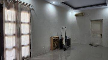 Gambar 3 Rumah Di Kawasan Elit Rome Pik1 10x25 Semi Furnish Rapih Siaphuni