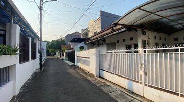 Gambar 2 Rumah Di Jalan Tebet Timur