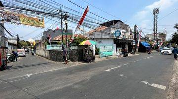 Gambar 1 Rumah Dengan Lokasi Strategis
akses Jalan Utama,
posisi Hoek,
bangunan Satu Lantai
hadap Utara Sudah Shm Dan Bagus