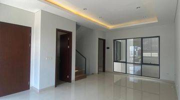 Gambar 4 Rumah Di Setraduta Royal Grande Exclusive Luxury Life