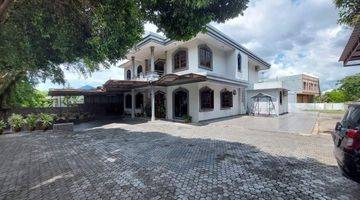 Gambar 2 Dijual
rumah Hook 2 Lantai Crownhill Estate, Batam Center