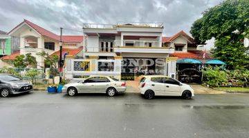 Gambar 1 Dijual Rumah Mewah 2.5lantai Dutamas (tahap Finishing)