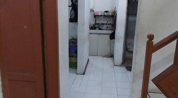 Gambar 3 Rumah di Komp melong green 2 Lantai SHM Bagus 