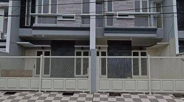 Gambar 2 Rumah baru minimalis ditengah kota