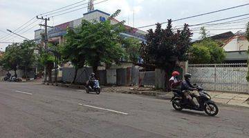 Gambar 4 Tanah Di Tengah Kota Surabaya Area Komersial