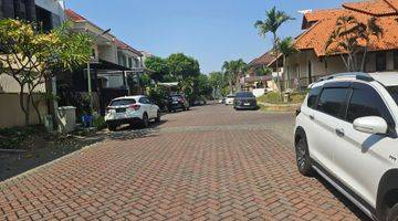 Gambar 3 Rumah Citraland Depan Dicluster Internasional Village