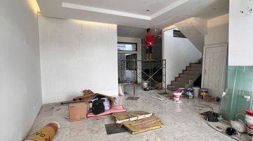 Gambar 3 Dijual rumah di Nusaloka sektor 14.5 BSD 1 Tangerang Baru mewah tanah besar 9x22 jln utama komplek