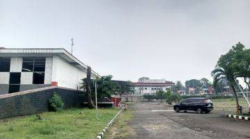 Gambar 1 Gedung Ex Carefour