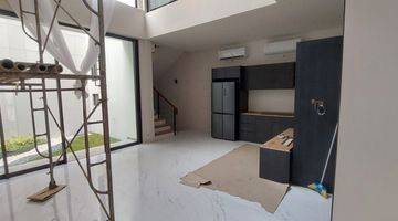 Gambar 3 Dijual Rumah Baru Di Breeza Pantai Mutiara 3¼ Lantai Semi Furnished