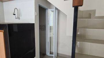 Gambar 3 Rumah Baru Taman Ratu 4 Lantai Shm Semi Furnished