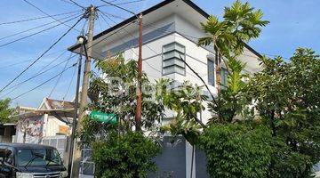 Gambar 2 RUMAH MODERN 2 LT DI WONOREJO PERMAI TIMUR SURABAYA